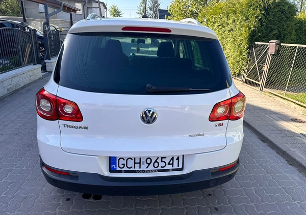 Volkswagen Tiguan cena 32900 przebieg: 135838, rok produkcji 2008 z Czersk małe 191